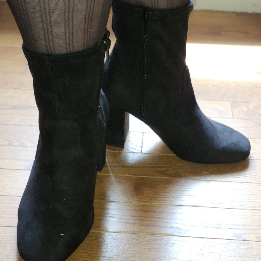 Addition Elle Black Ankle Booties with Chunky Heel